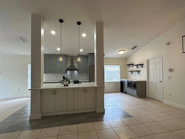 10707 Flycast Cir — Photo 11