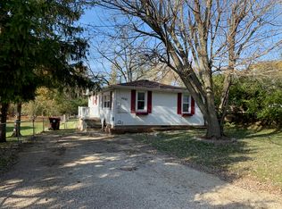 4503 NE Scenic Dr, Peoria, IL 61615