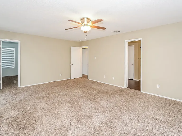 1622 Withers Way — Photo 12