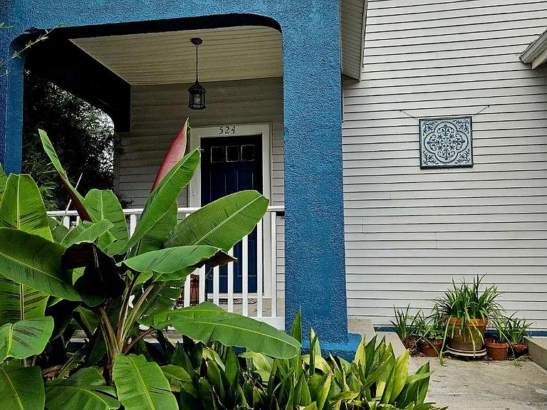524 Jefferson St — Photo 2