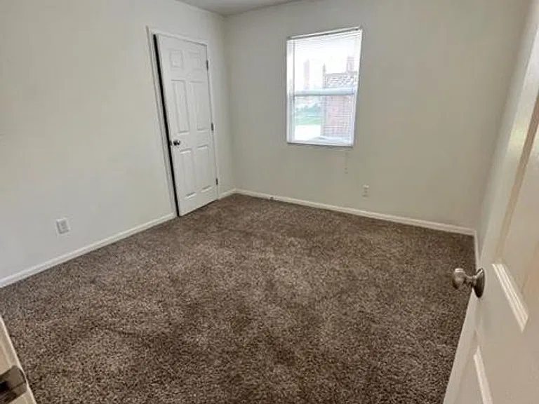 200 Grover St — Photo 9