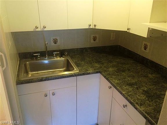 3rd image of 4050 Golden Gate Pkwy APT 217