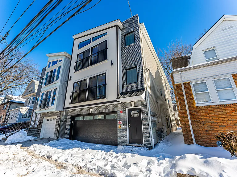 106 Columbia Ave #1 — Photo 12