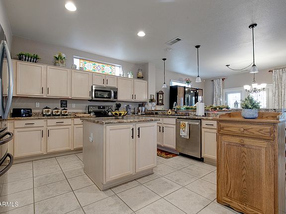 5th image of 16316 W WILLOW CREEK Lane