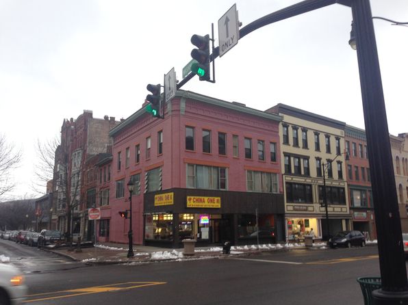 48 Court St #2