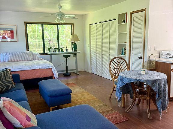 2nd image of 2445B Liliuokalani St