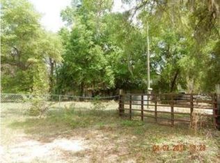 102 Elm Ct, Interlachen, FL 32148