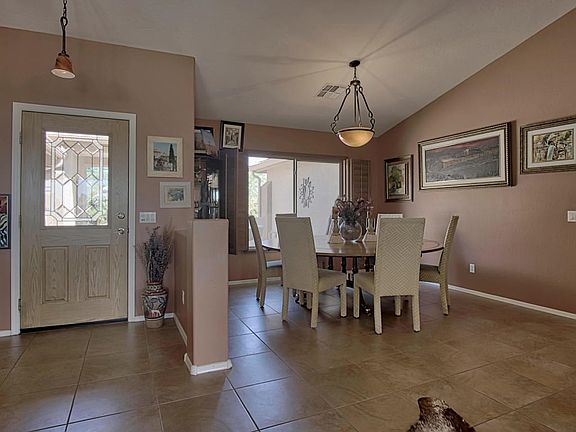 16073 W Pi-004-4-Foyer-MLS_Size