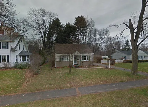 110 Elm St Photo 1