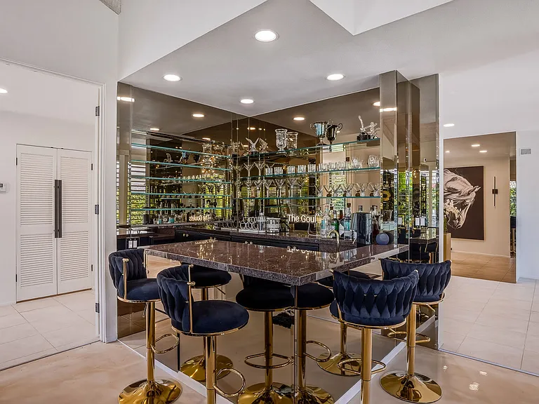 18 McGill Dr — Photo 11