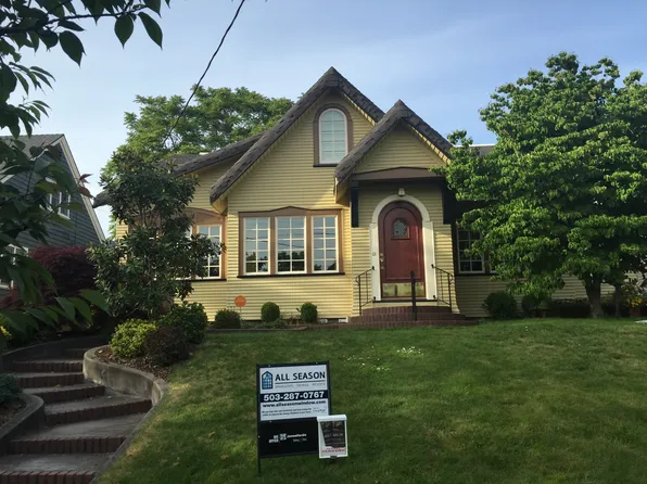 2847 NE Hamblet St, Portland, OR 97212