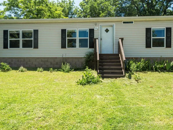 125 11th St E, Scott City, MO 63780