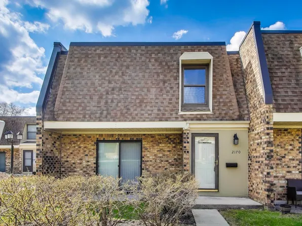 2170 Country Club Dr #26-1H, Woodridge, IL 60517
