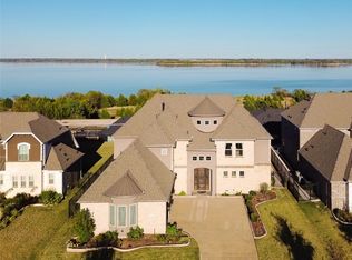 1325 Heavenly Pl, Saint Paul, TX 75098