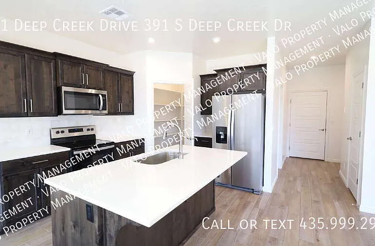 391 S Deep Creek Dr — Photo 5