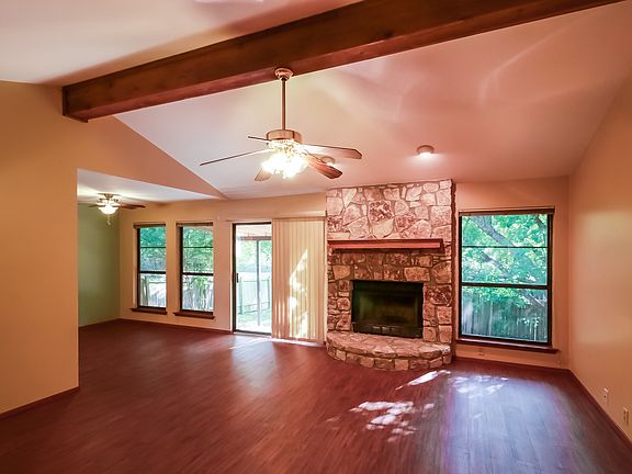 2nd image of 2104 Oxford Blvd