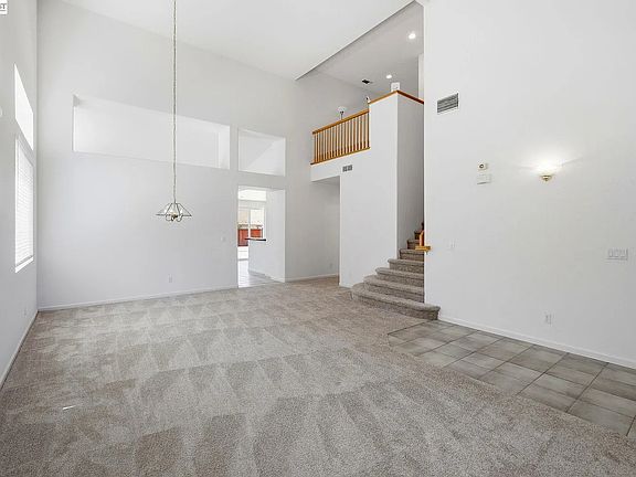5th image of 3929 Kite Way
