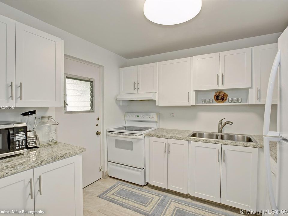 1st image of 2307 S Cypress Bend Dr APT 309A
