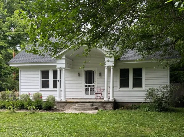 9 Old Ln, Hudson, NY 12534