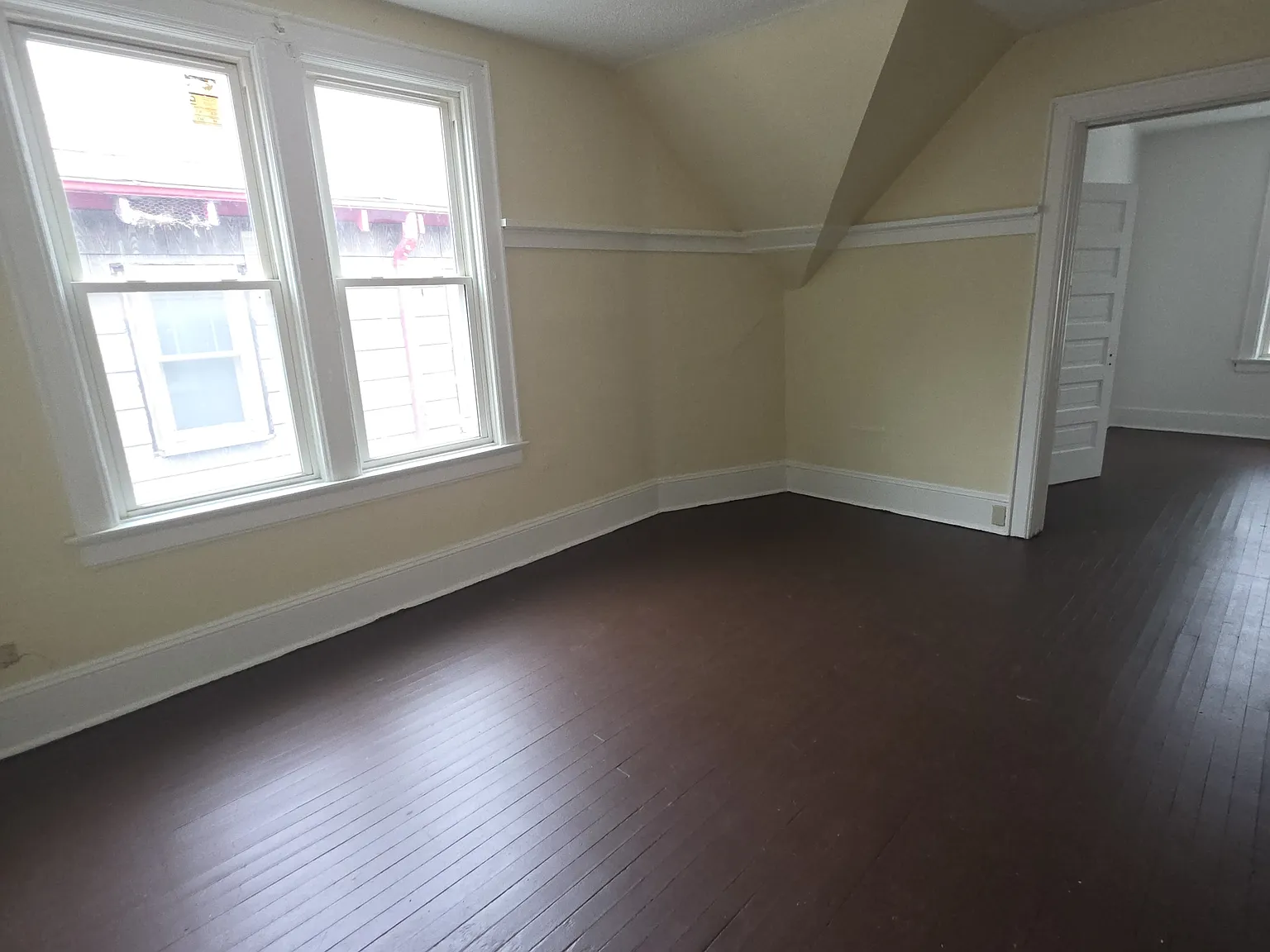 2 bed, $895 — Photo 2
