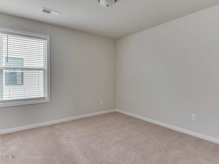 827 Justify Loop — Photo 26