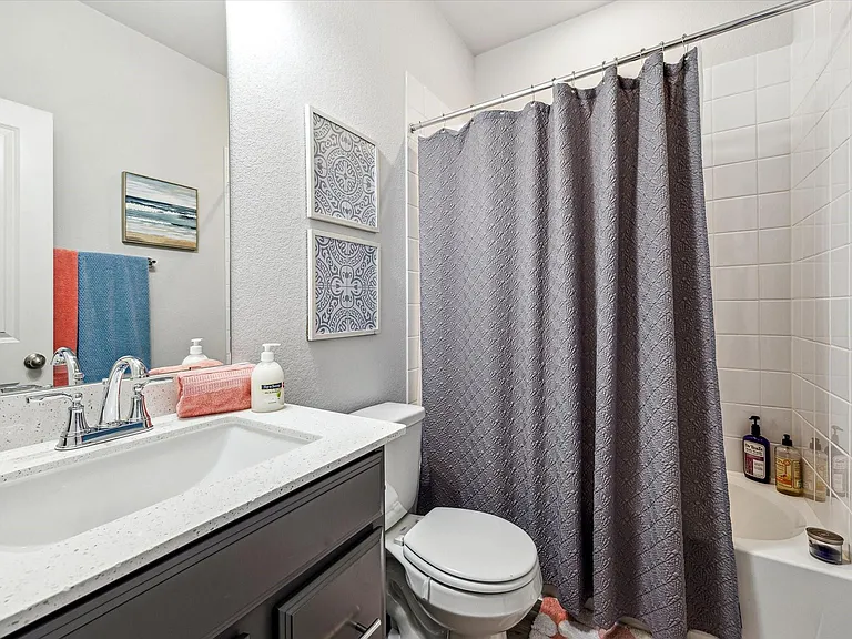 6913 New York St — Photo 11