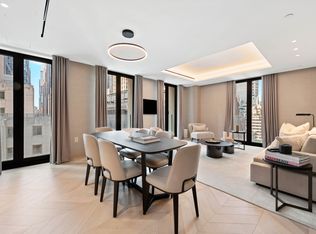 685 5th Ave #11A, New York, NY 10022