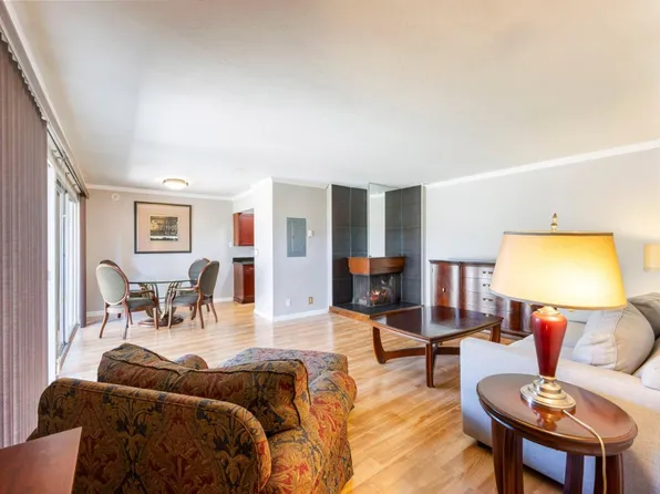 500 W Middlefield Rd APT 98, Mountain View, CA 94043