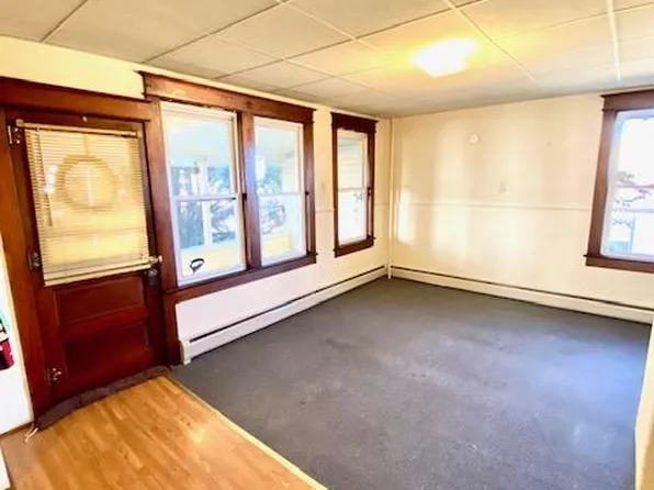 725 E Main St #2, Freeland, PA 18224