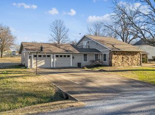 1065 Deer Crk, Pryor, OK 74361