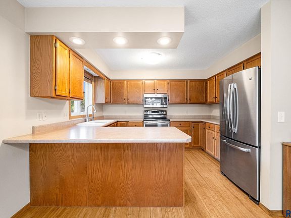 4th image of 4404 S Fireside Ave