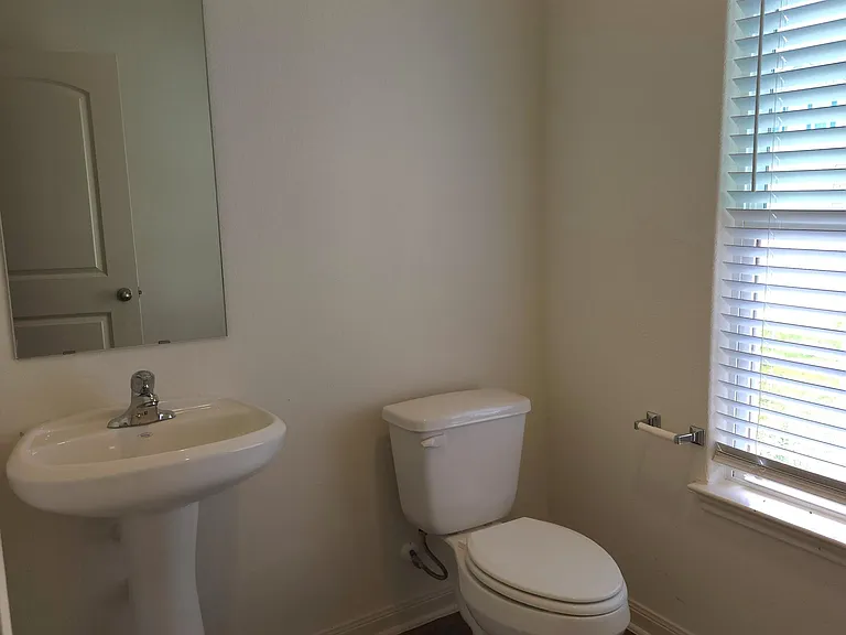 3006 Citron Gdn — Photo 21