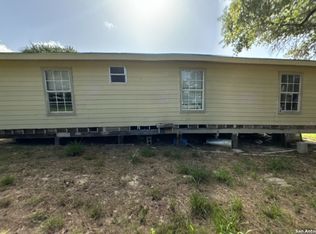 23023 Hilltop Peaks, Elmendorf, TX 78112