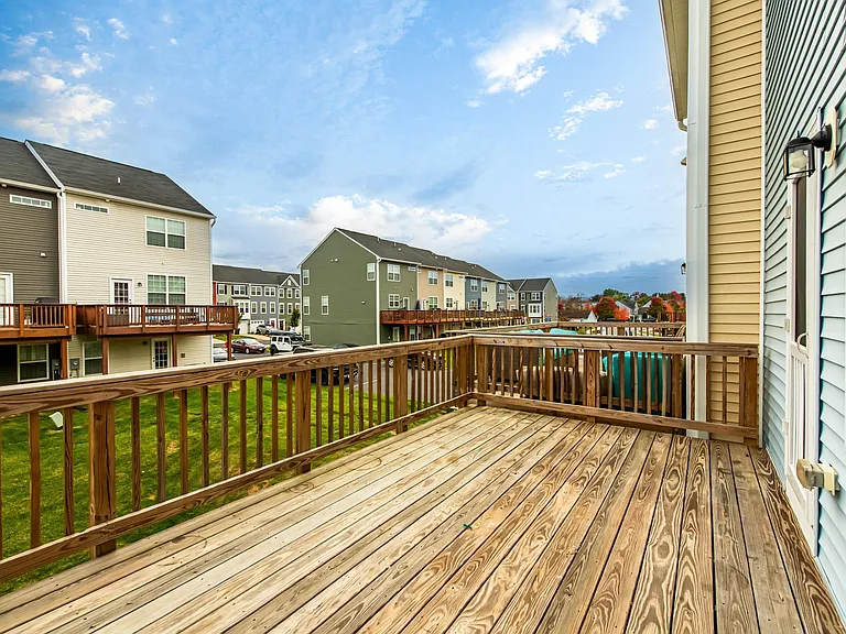 236 Willowshire Ct — Photo 8