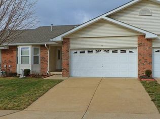 15 Bardstown Ct, Saint Charles, MO 63303