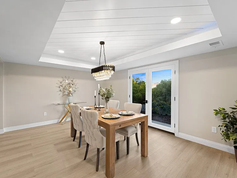 Fairview Dr — Photo 19