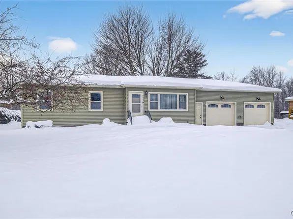 8635 Willow Dr, Rome, NY 13440