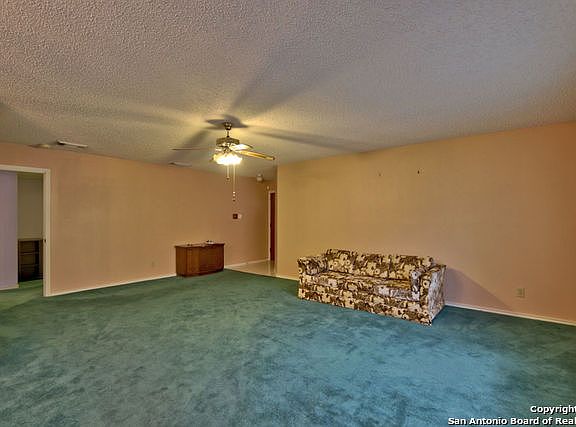 4th image of 8074 Chestnut Ash Dr