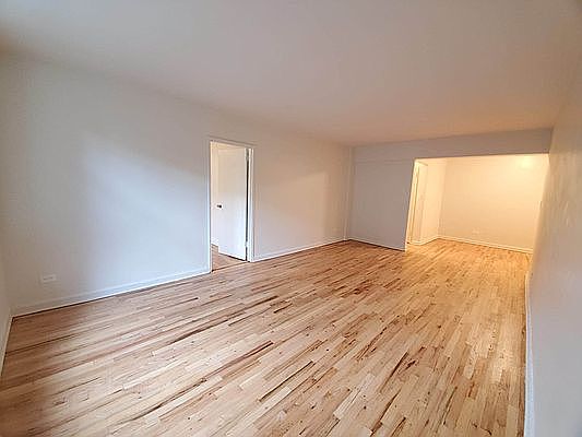 4th image of 1600 Caton Ave #E25