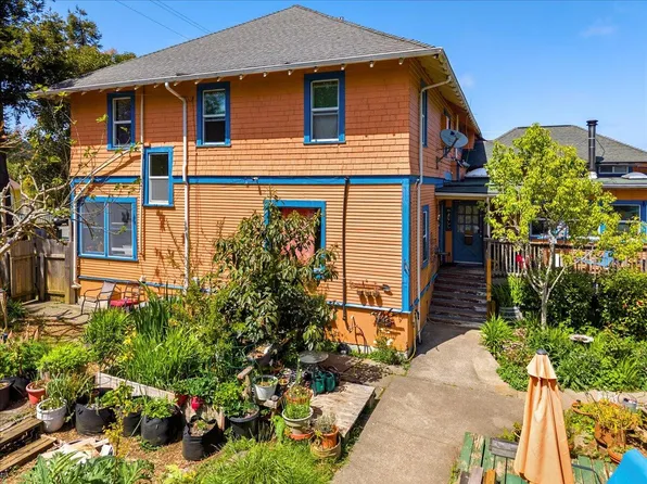 3981 F St, Eureka, CA 95503