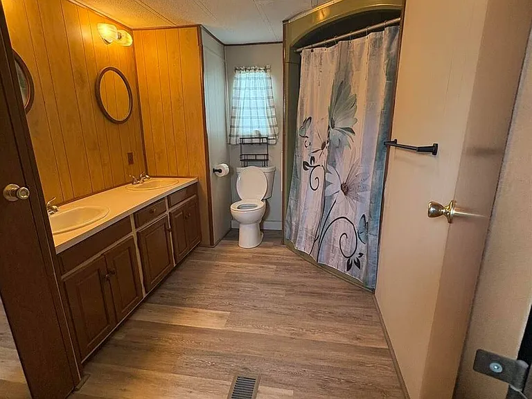 461 W Lytle St #125 — Photo 7