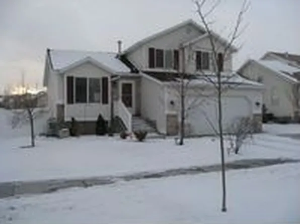 5884 Impressions Dr, Salt Lake City, UT 84118