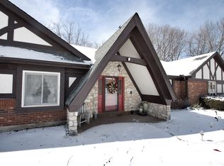 8833 Withersfield Ct, Springboro, OH 45066
