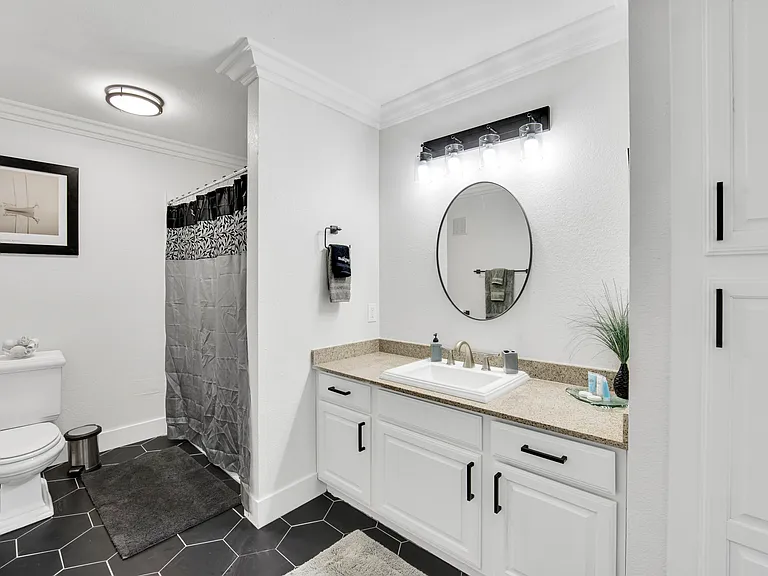 1150 N Buffalo Dr #1114 — Photo 10