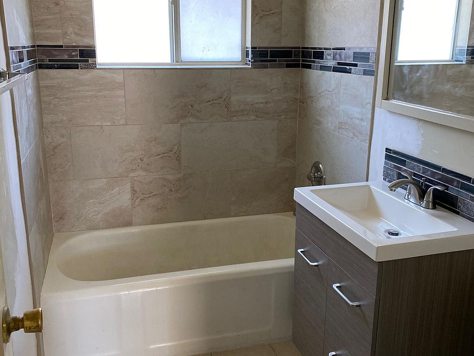 1st image of 314 W Cypress Ave #314