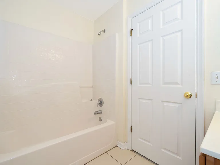 2720 Merrieweather Ln — Photo 7