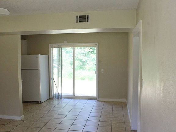 4th image of 206 Topaz Ave
