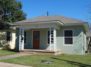 209 E 7th St, Georgetown, TX 78626