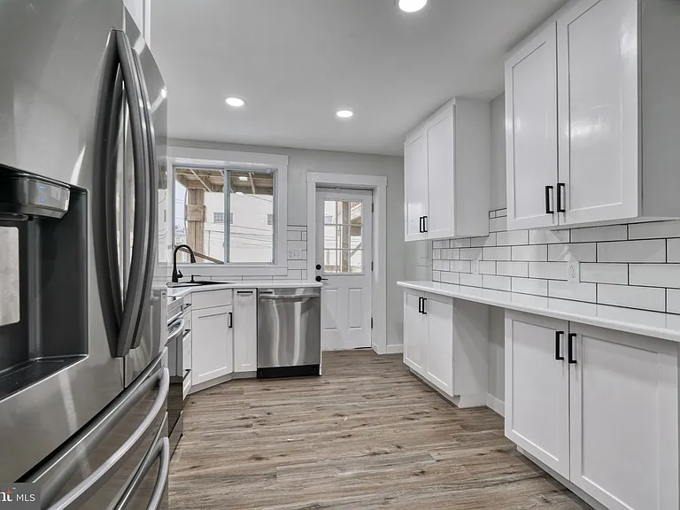 1125 Washington Blvd — Photo 46