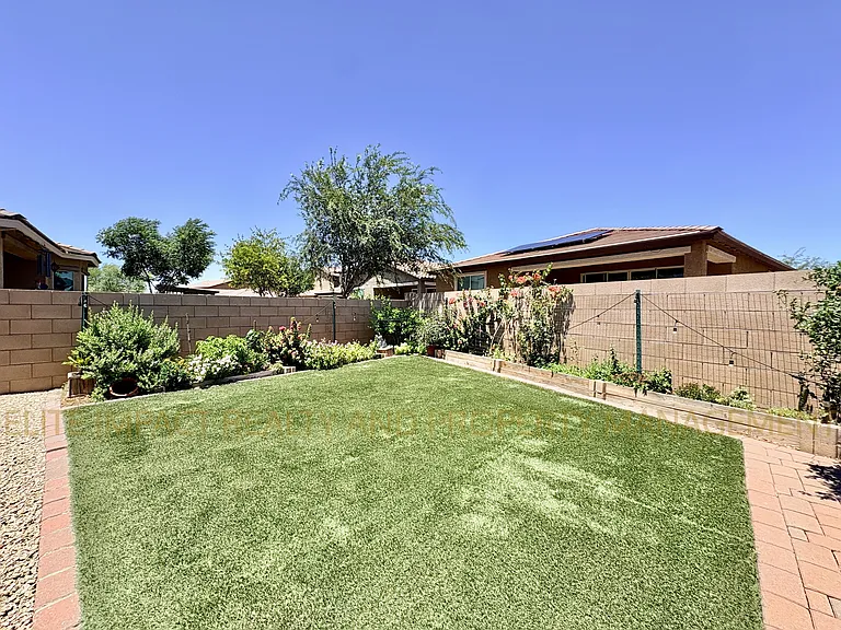 6711 E Via Boca Grande — Photo 32